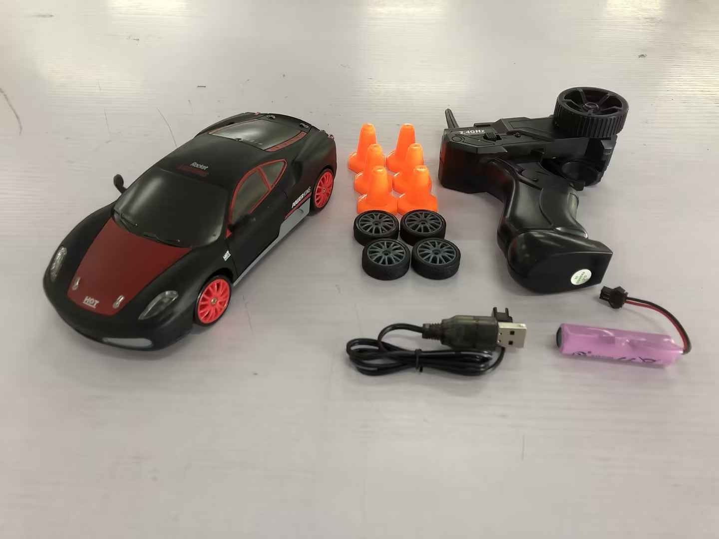 2.4G Drift Rc Car 4WD / Toy Remote Control GTR Model AE86 Vehicle Car