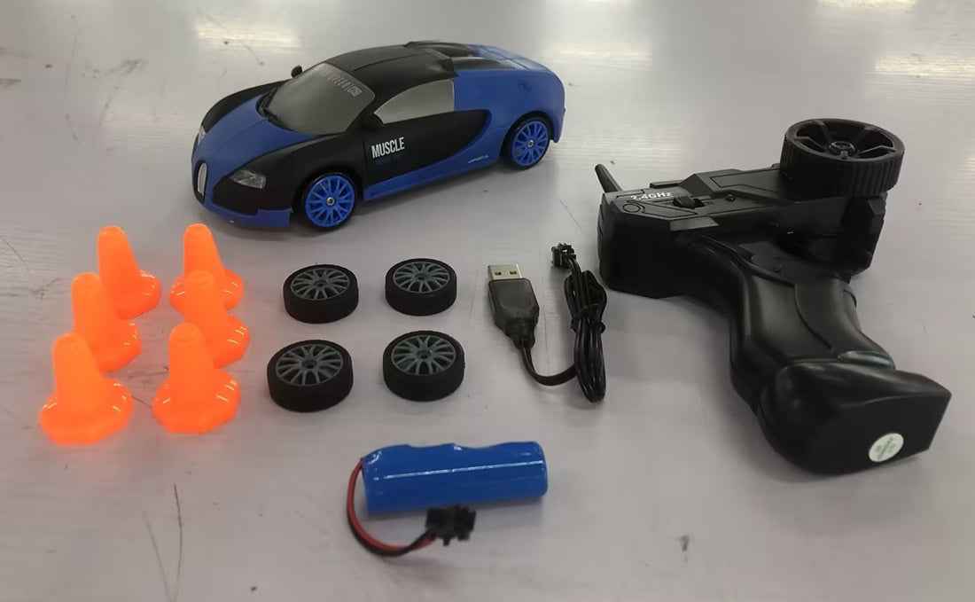 2.4G Drift Rc Car 4WD / Toy Remote Control GTR Model AE86 Vehicle Car